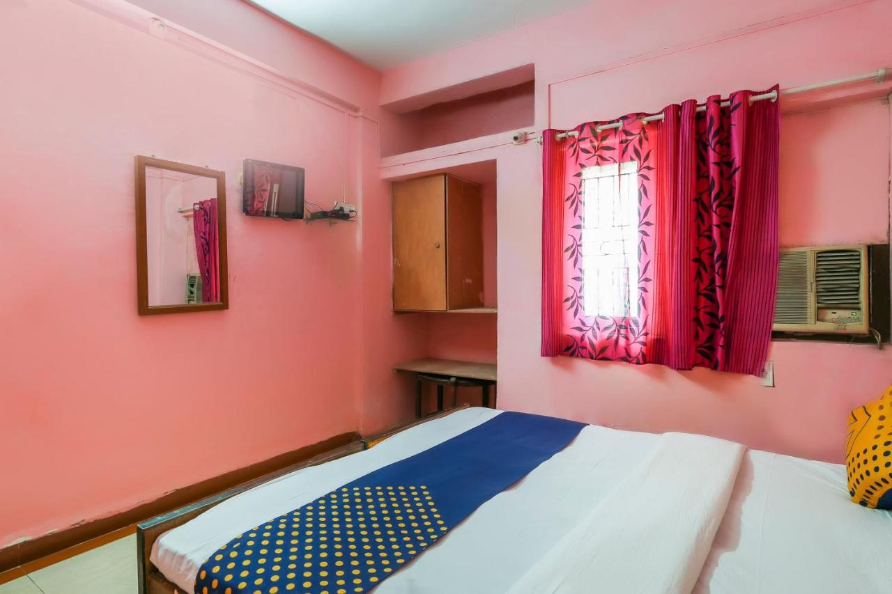 Spot On 67211 Hotel Gokul Daman Exterior photo