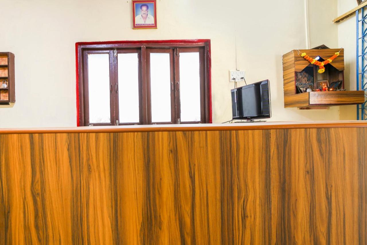 Spot On 67211 Hotel Gokul Daman Exterior photo